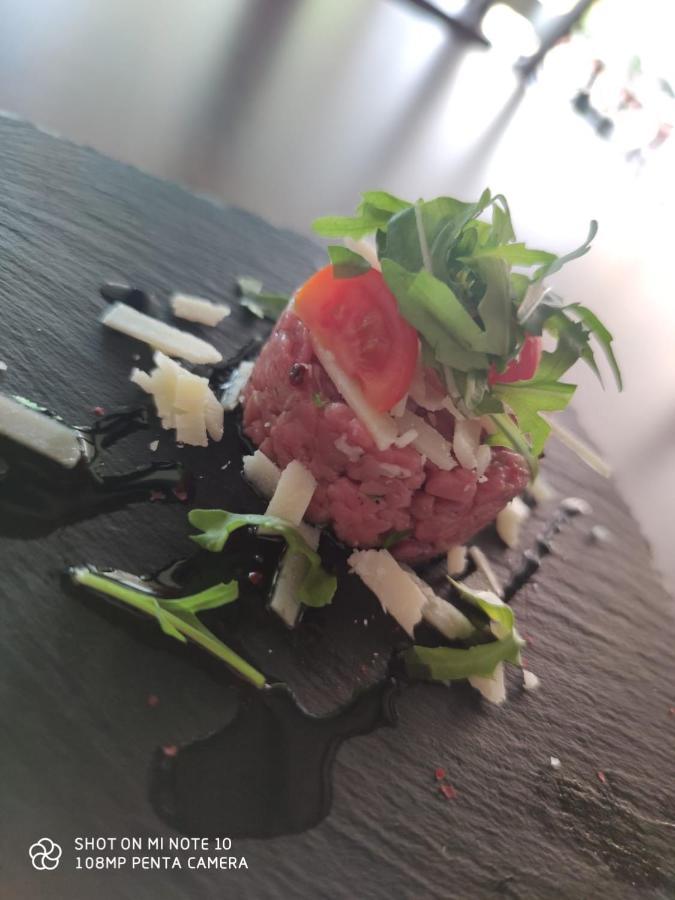Hotel Ristorante Morus Burago di Molgora Екстериор снимка