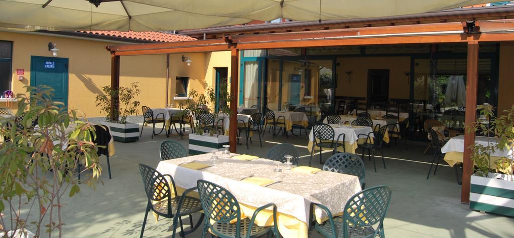 Hotel Ristorante Morus Burago di Molgora Екстериор снимка